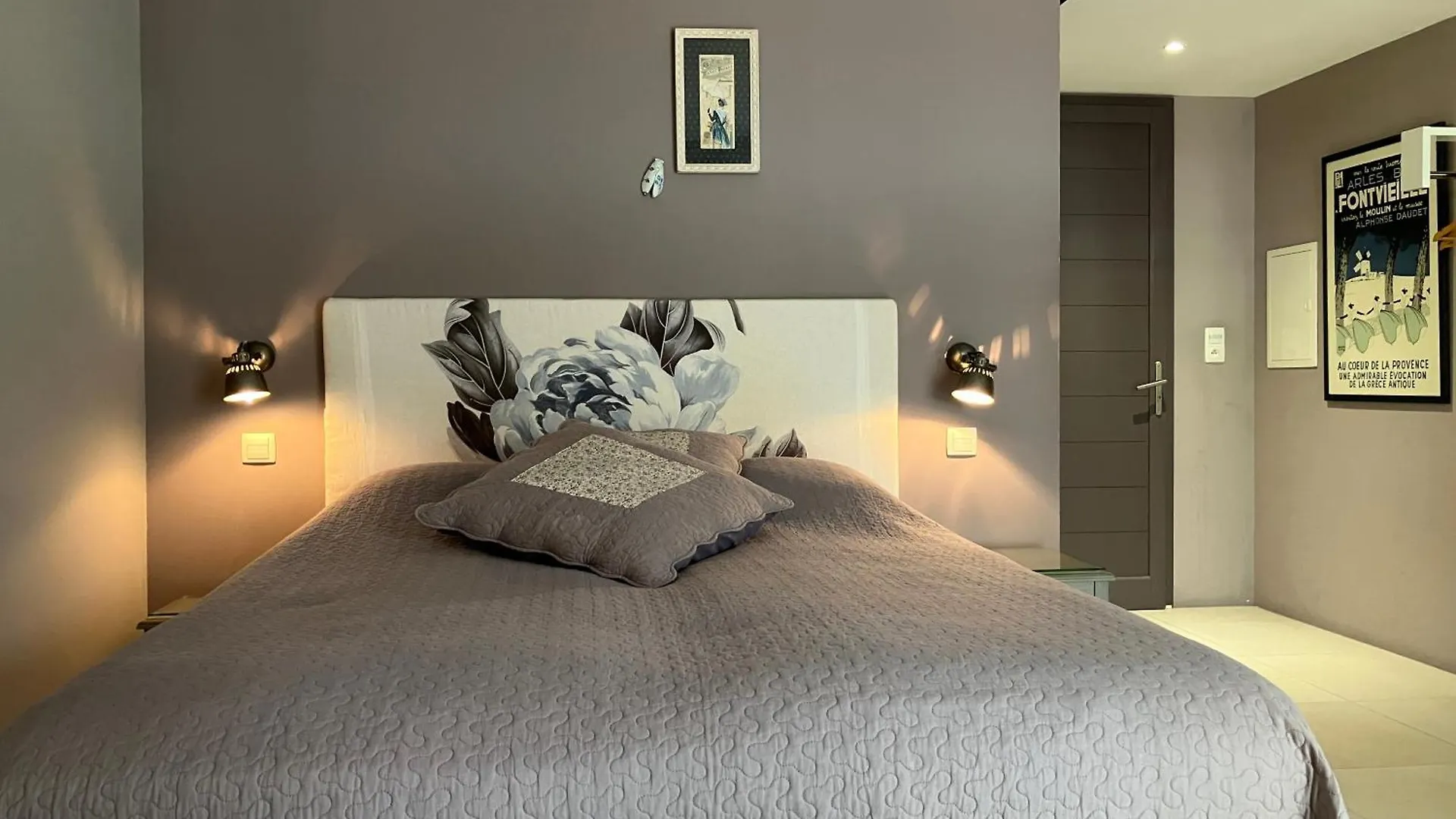 L' Oustau Blanc B&B Fontvieille